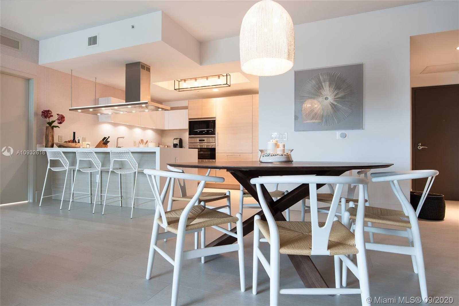 Small Image of 17301 BISCAYNE BLVD #1104, North Miami Beach Number 4