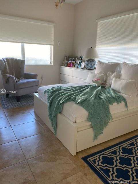 Small Image of 10250 WEST BAY HARBOR DR #2E, Bay Harbor Islands Number 26