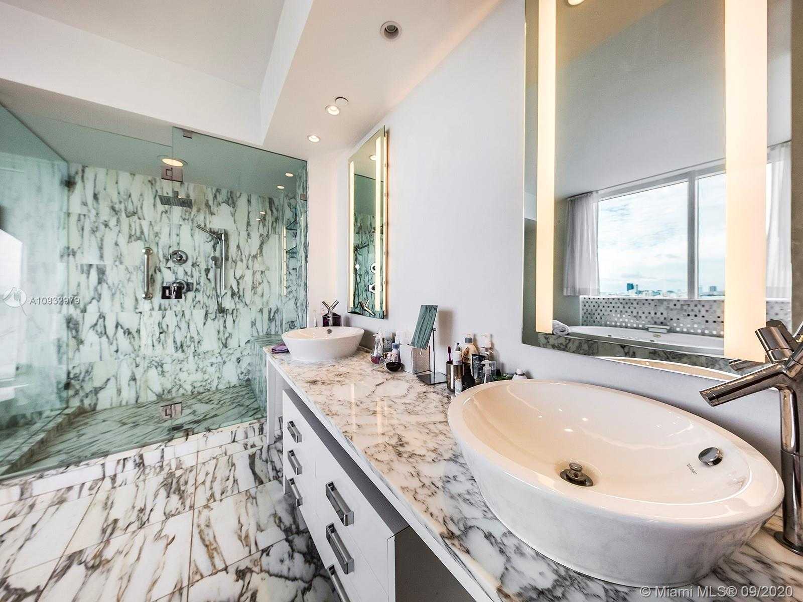 Small Image of 450 ALTON RD #2002, Miami Beach Number 14