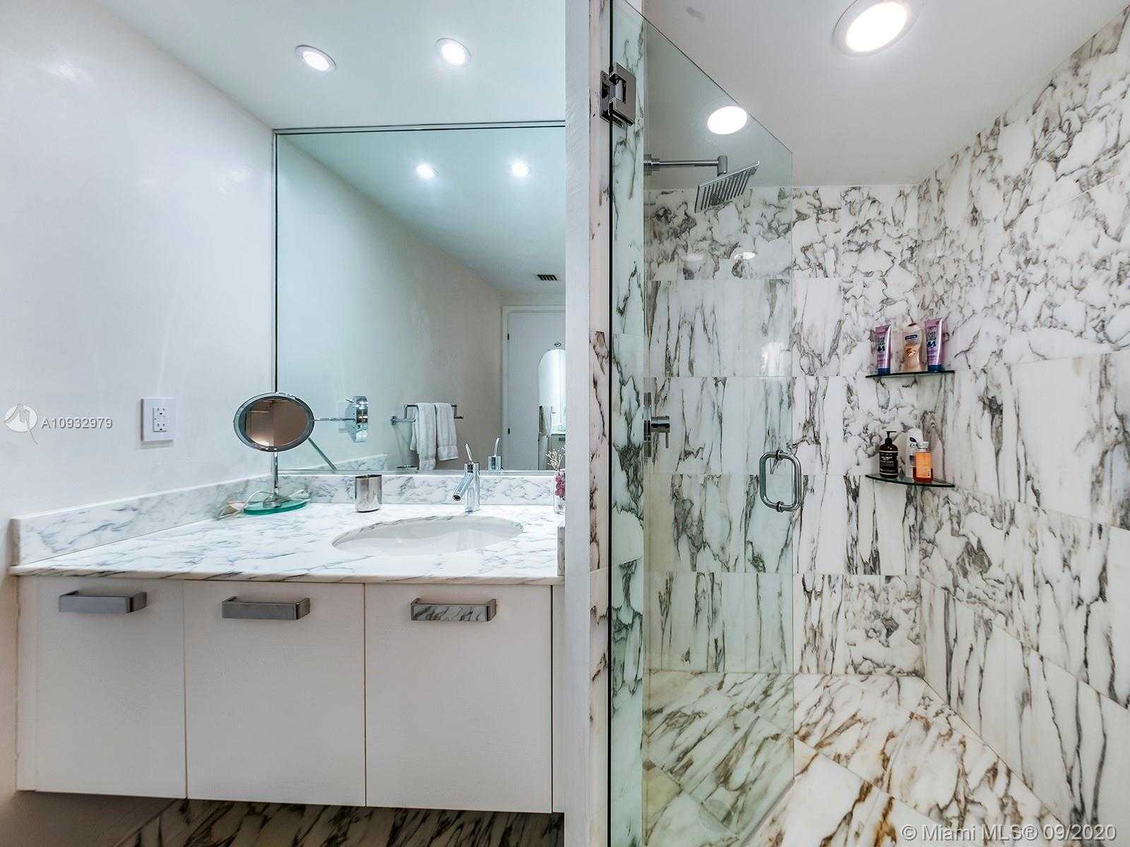 Small Image of 450 ALTON RD #2002, Miami Beach Number 15