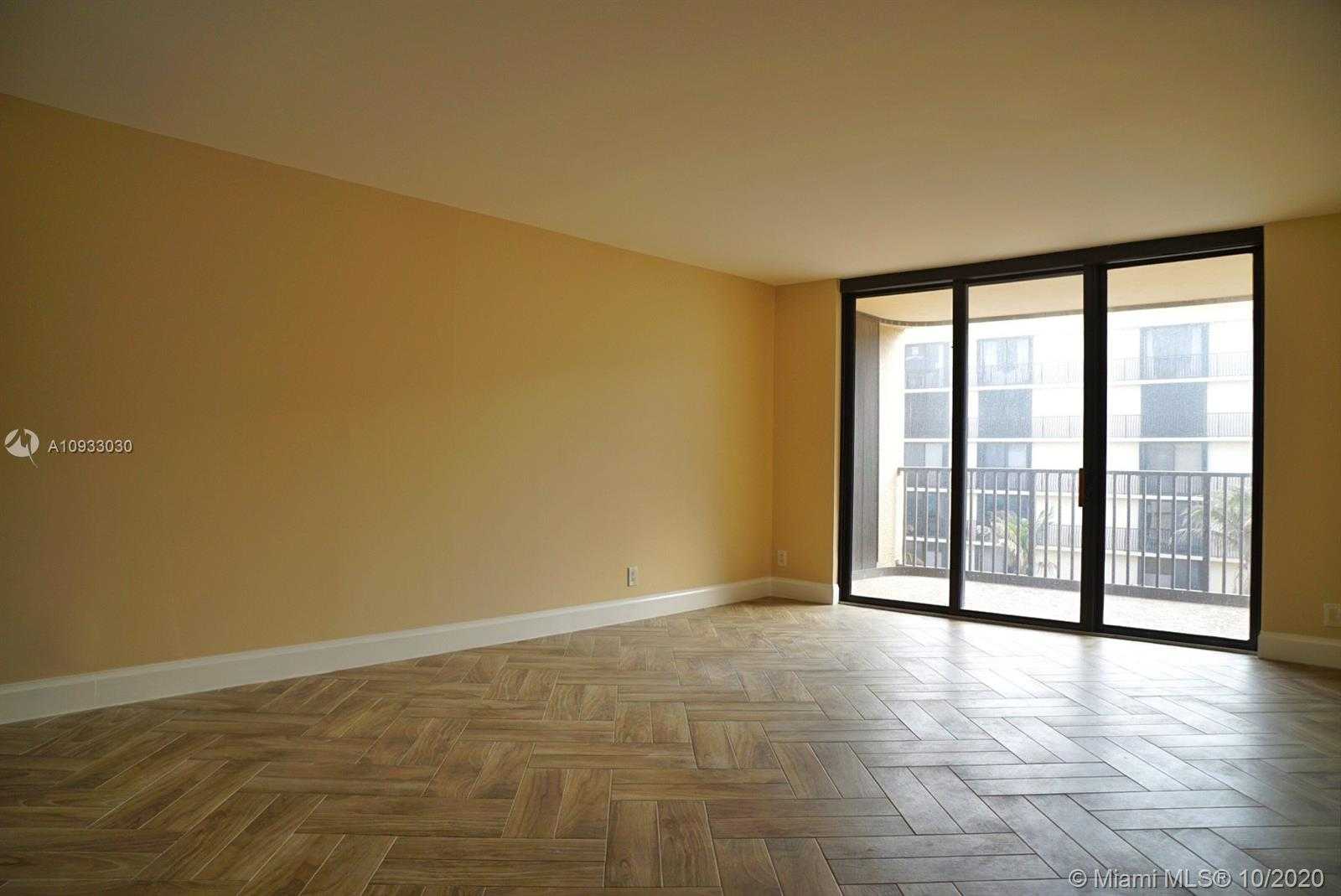 Small Image of 3610 SOUTH S OCEAN BLVD #403, South Palm Beach Number 10