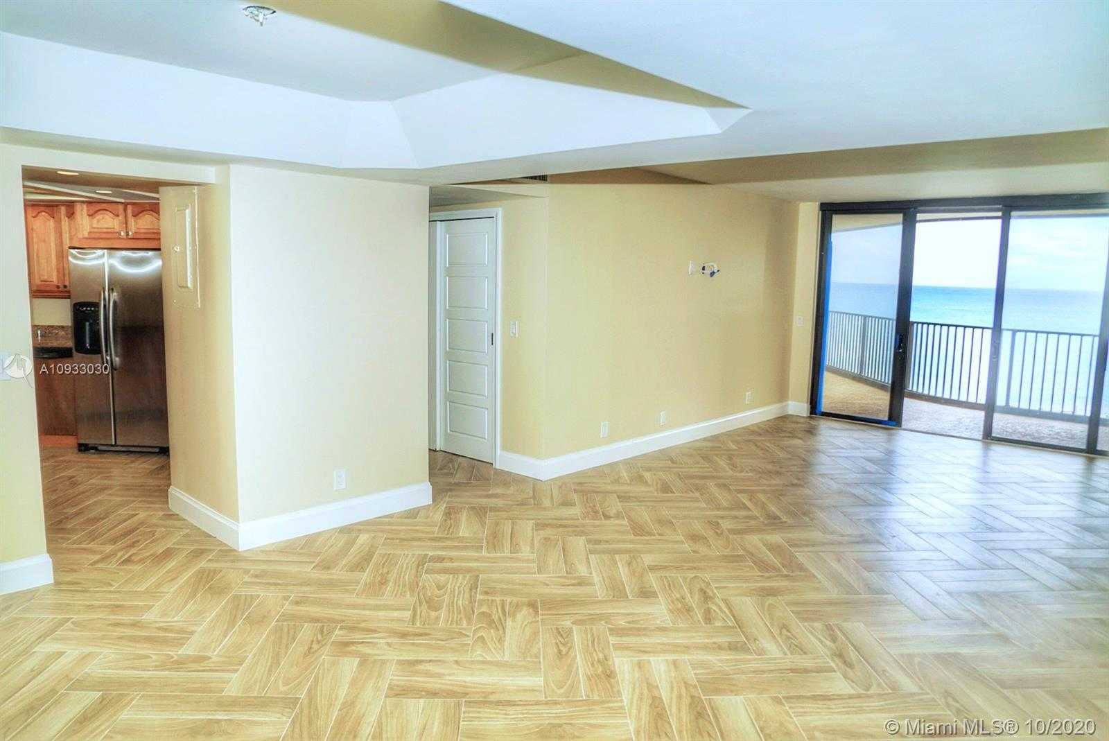 Small Image of 3610 SOUTH S OCEAN BLVD #403, South Palm Beach Number 11
