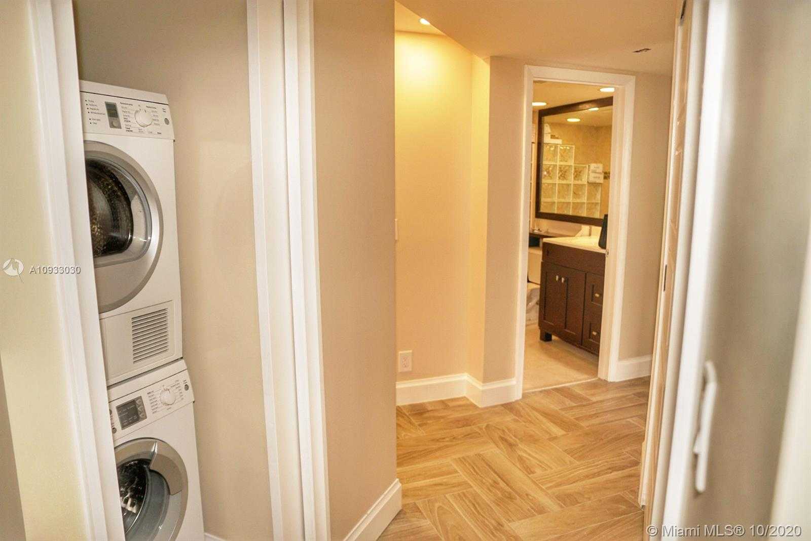 Small Image of 3610 SOUTH S OCEAN BLVD #403, South Palm Beach Number 21