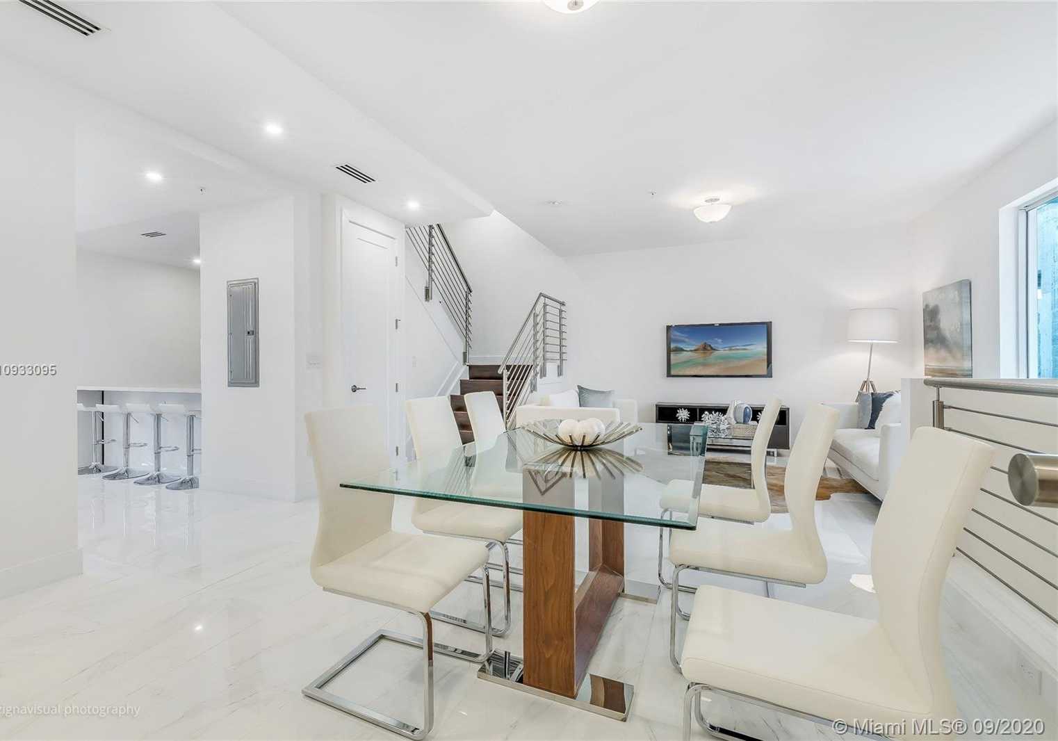 Small Image of 2949 COCONUT AVE #3, Coconut Grove Number 3