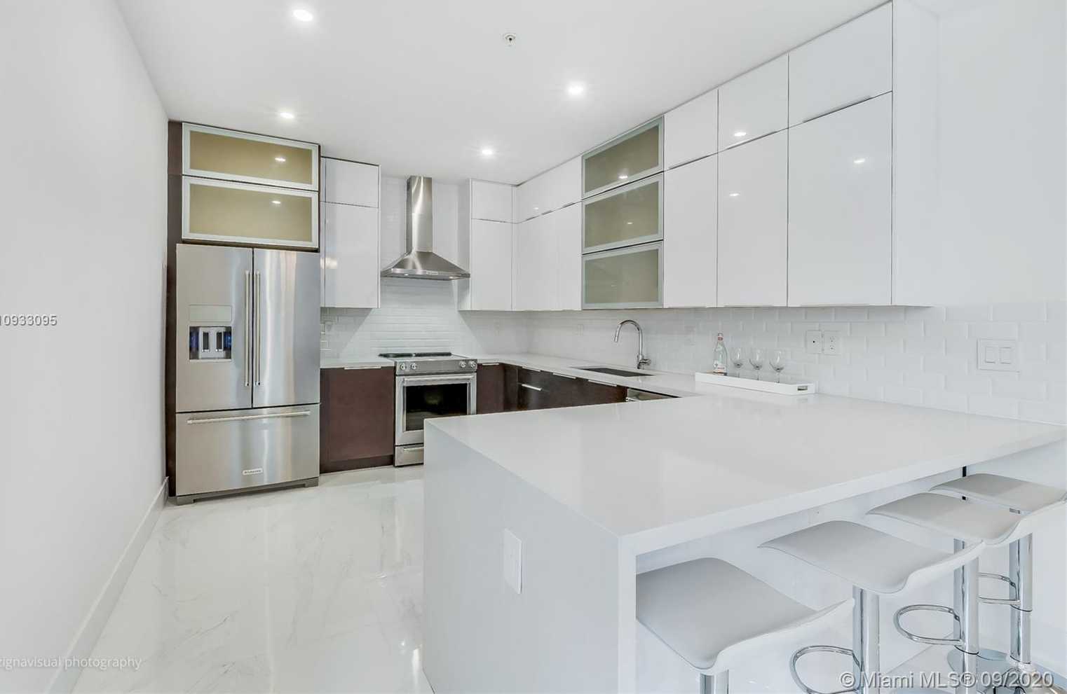 Small Image of 2949 COCONUT AVE #3, Coconut Grove Number 7