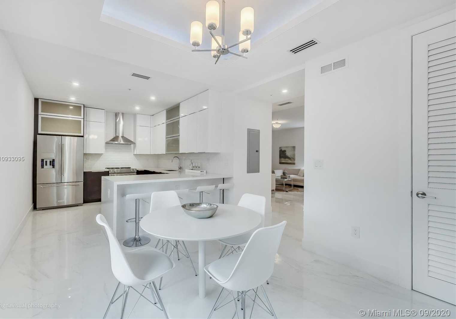 Small Image of 2949 COCONUT AVE #3, Coconut Grove Number 8
