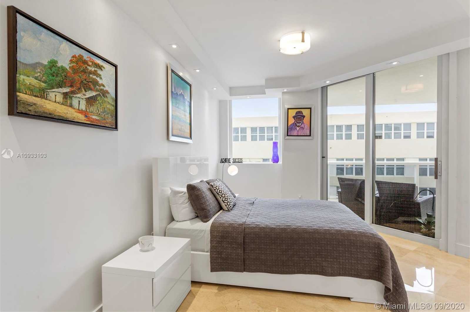 Small Image of 4775 COLLINS AVE #1704, Miami Beach Number 12