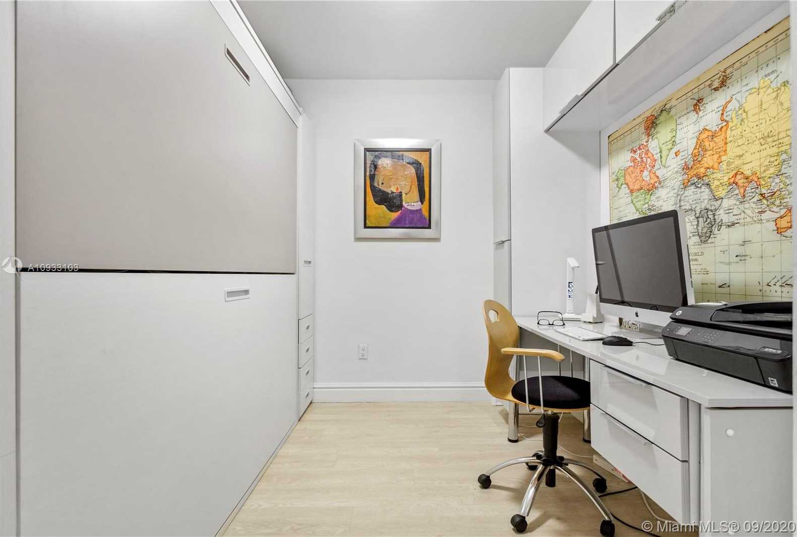 Small Image of 4775 COLLINS AVE #1704, Miami Beach Number 14