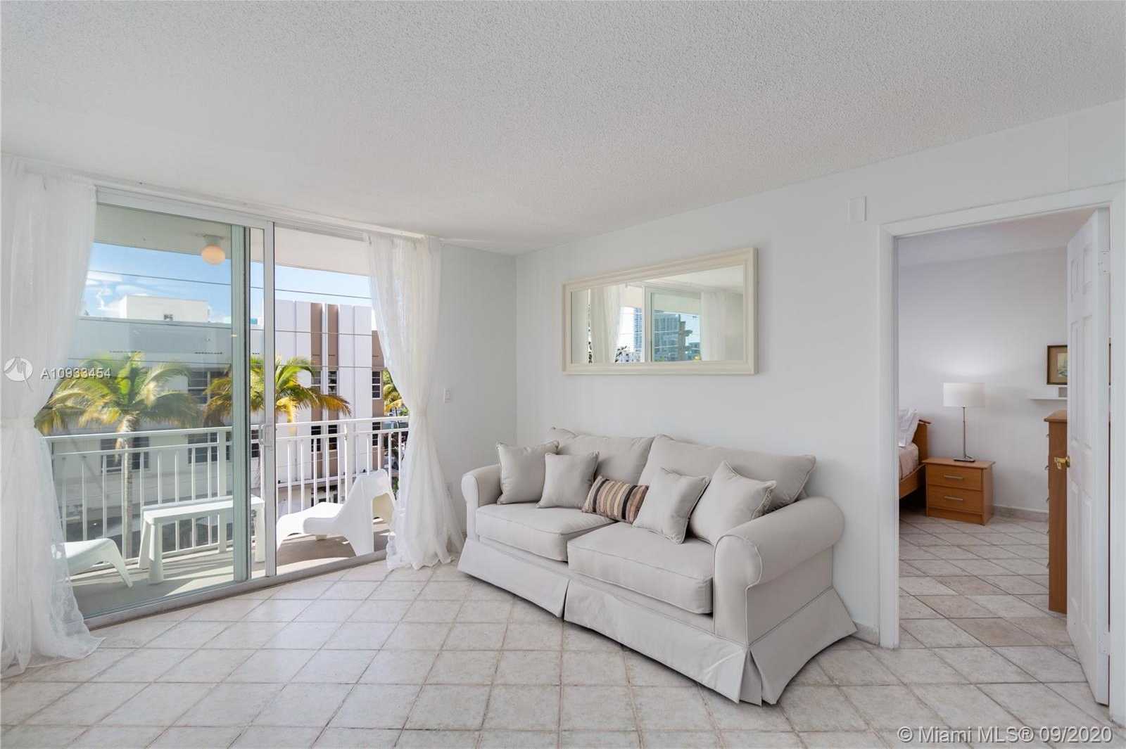 Small Image of 345 OCEAN DR #402, Miami Beach Number 2