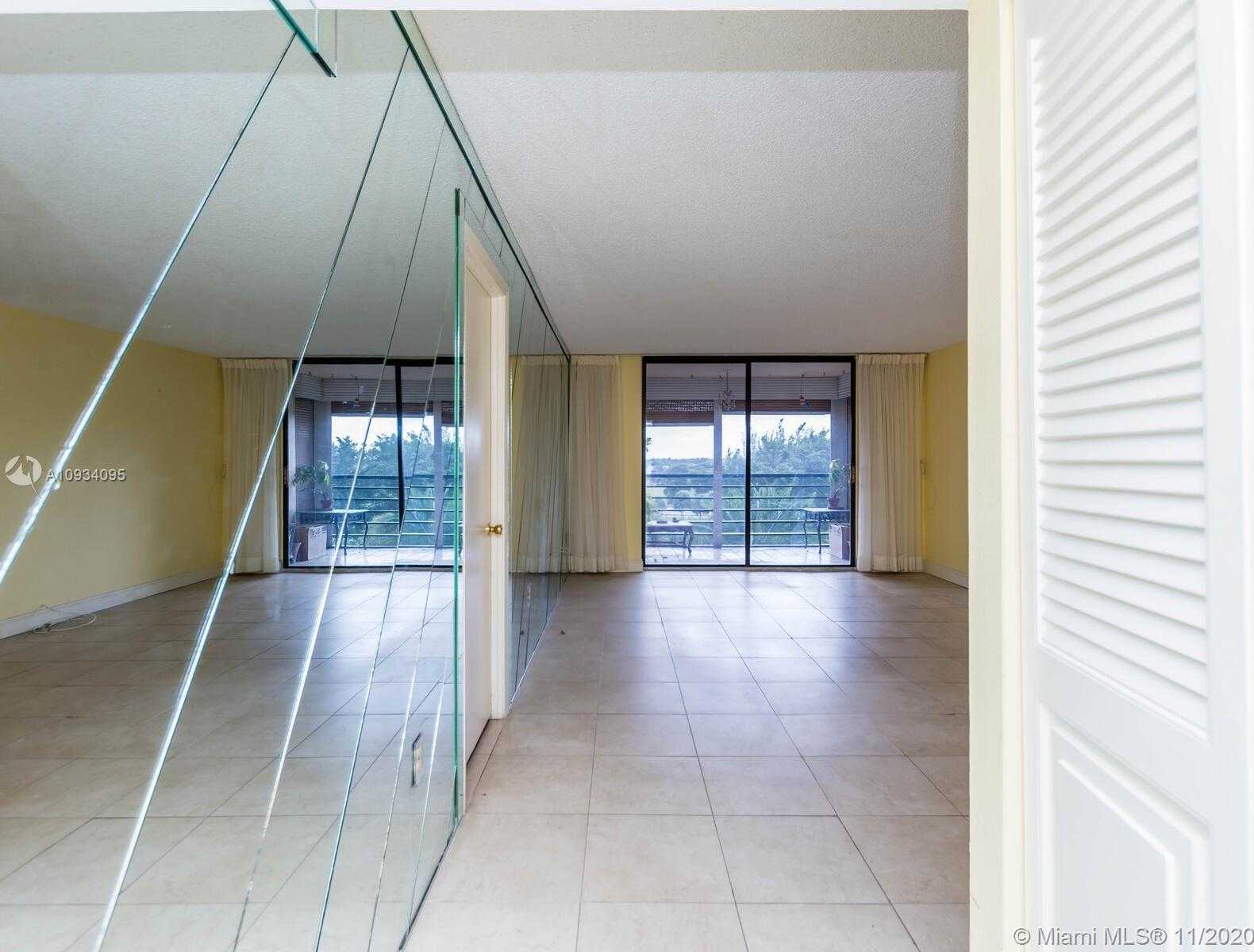 Small Image of 1200 SAINT CHARLES PL #510, Pembroke Pines Number 11