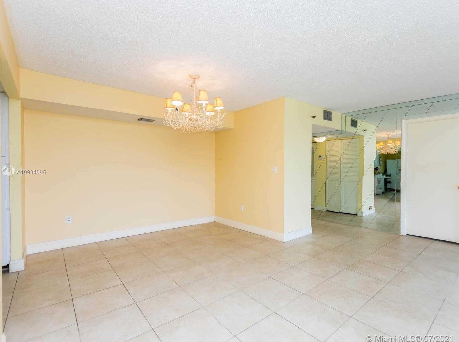 Small Image of 1200 SAINT CHARLES PL #510, Pembroke Pines Number 18