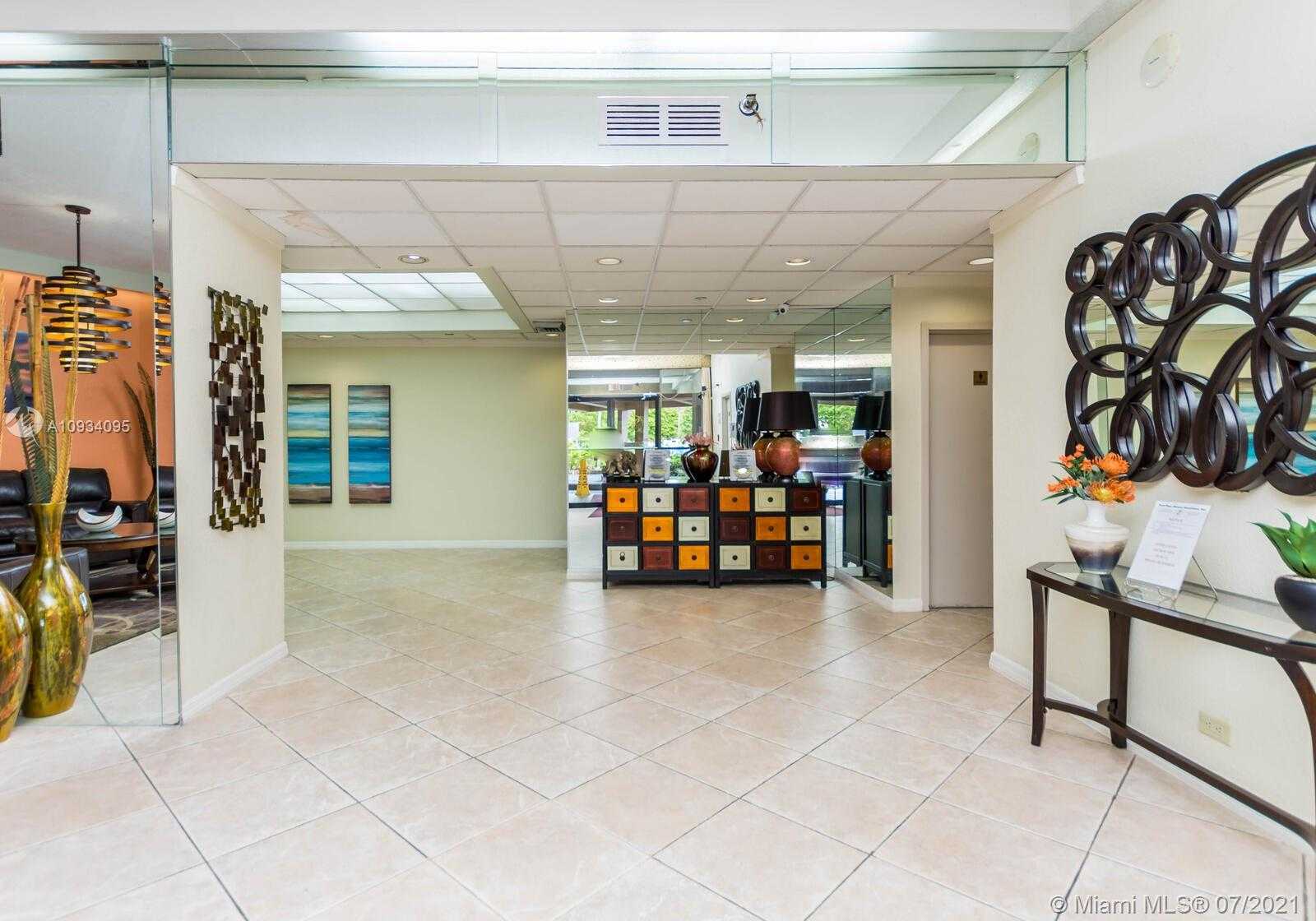 Small Image of 1200 SAINT CHARLES PL #510, Pembroke Pines Number 4