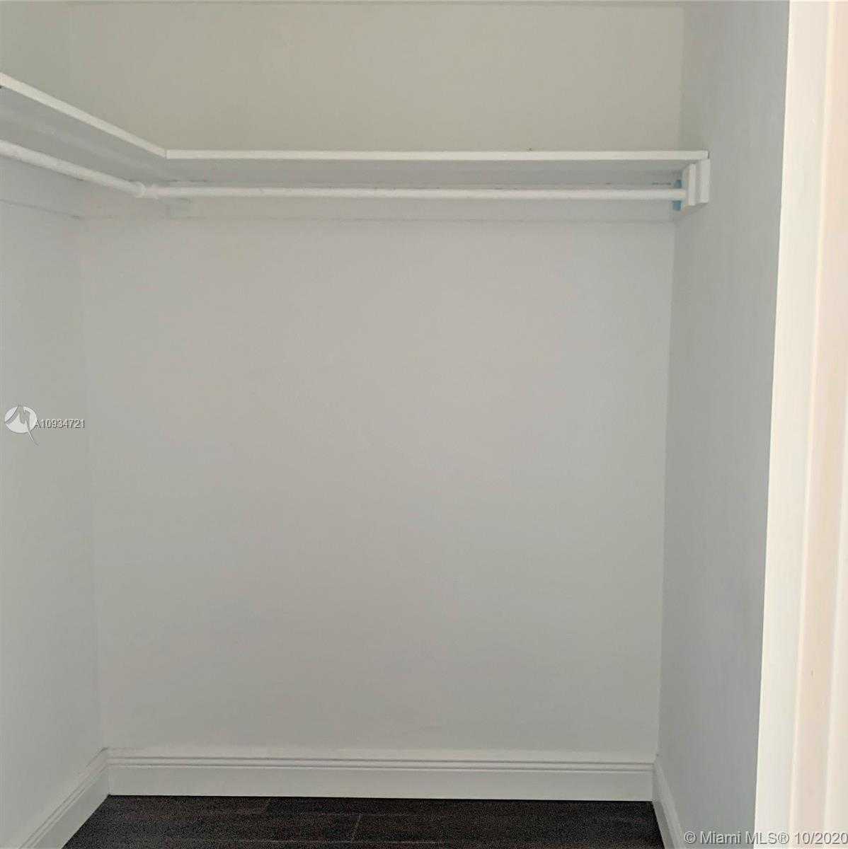 Small Image of 1000 WEST AVE #1524, Miami Beach Number 16