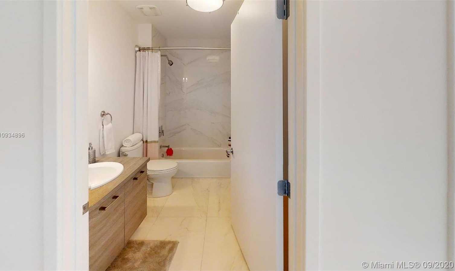 Small Image of 400 SUNNY ISLES BLVD #PH-01, Sunny Isles Beach Number 13