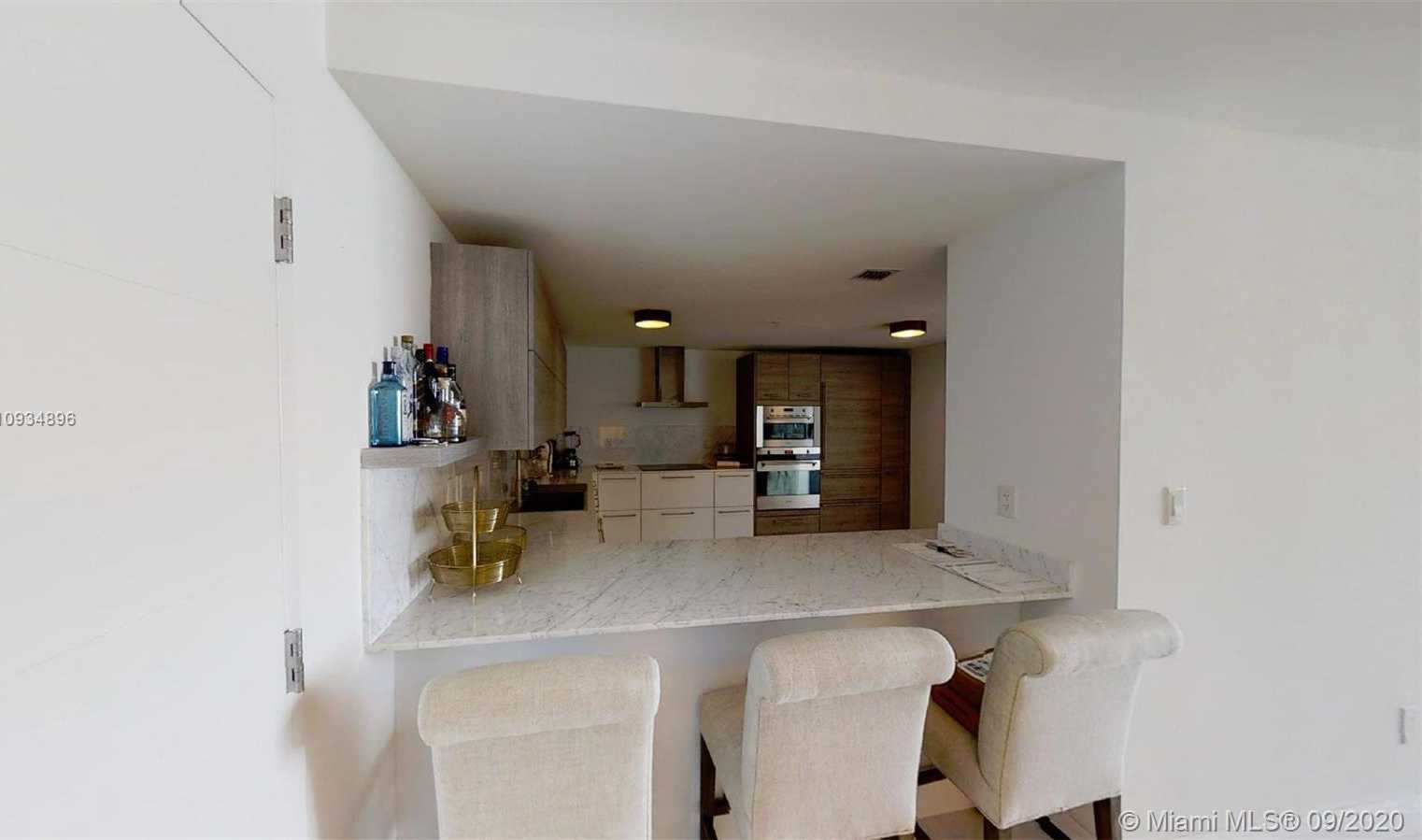 Small Image of 400 SUNNY ISLES BLVD #PH-01, Sunny Isles Beach Number 4