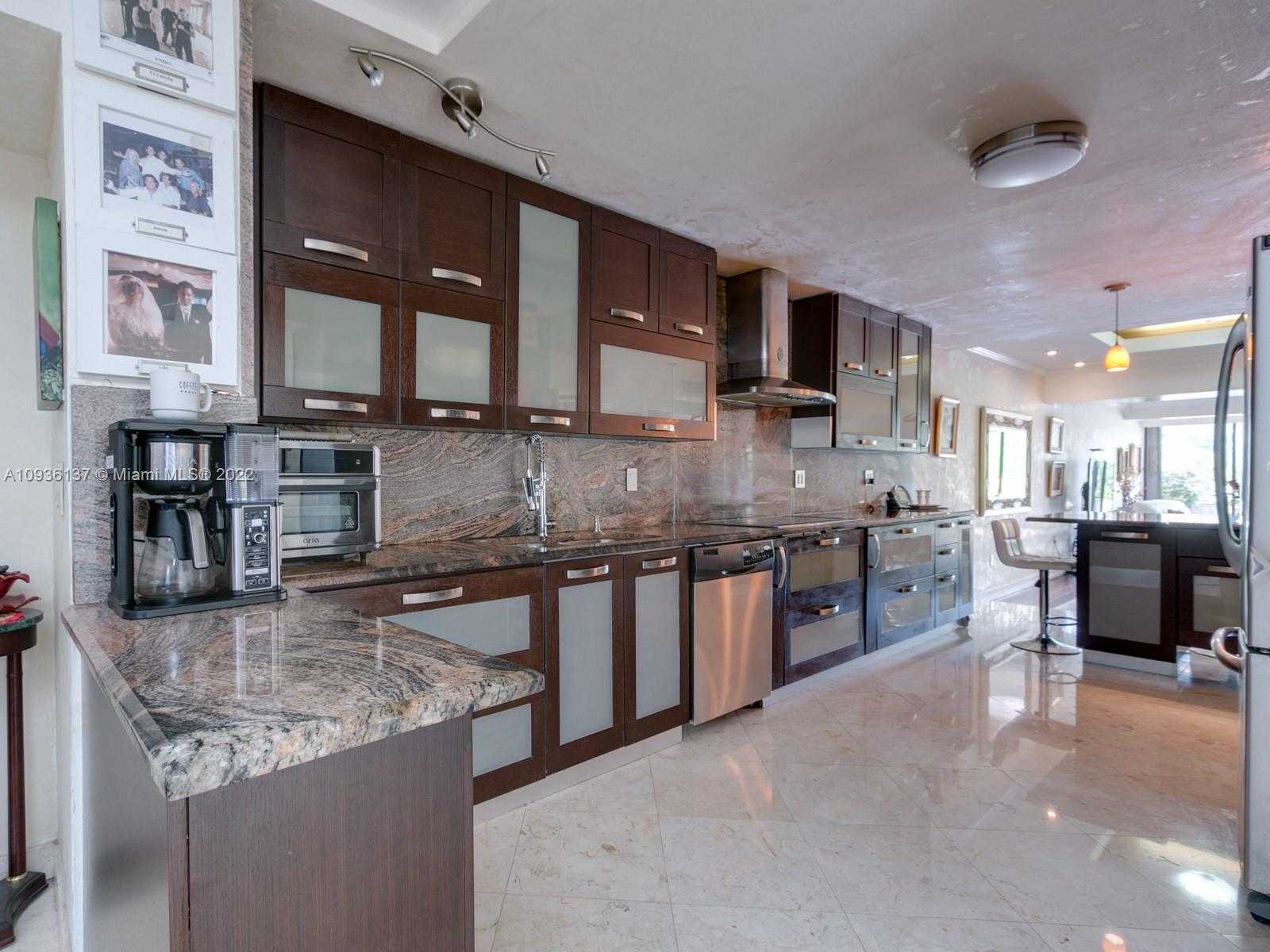 Small Image of 329 POINCIANA DR #909, Sunny Isles Beach Number 10