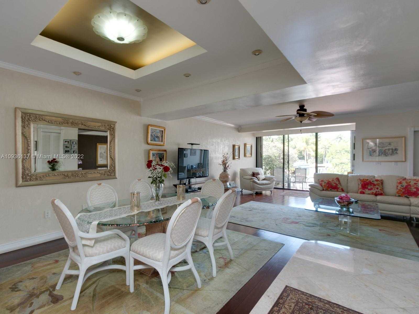 Small Image of 329 POINCIANA DR #909, Sunny Isles Beach Number 20
