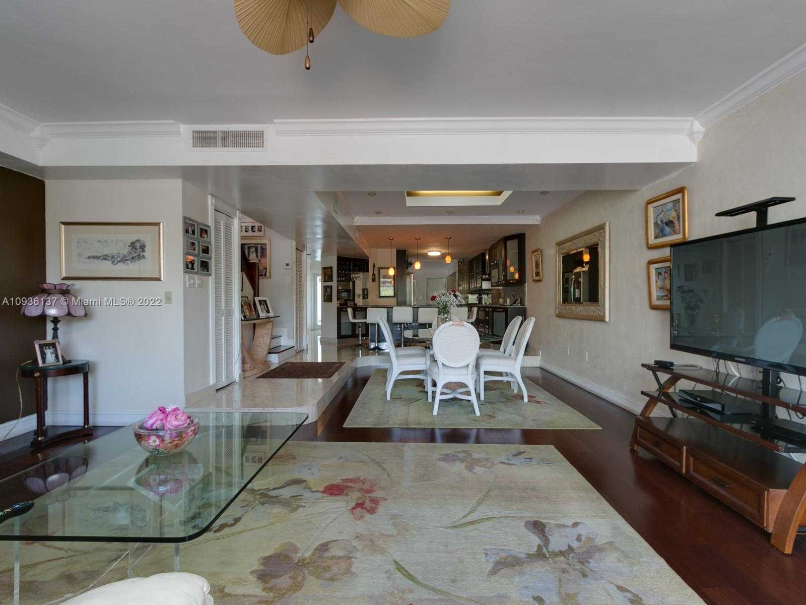 Small Image of 329 POINCIANA DR #909, Sunny Isles Beach Number 25