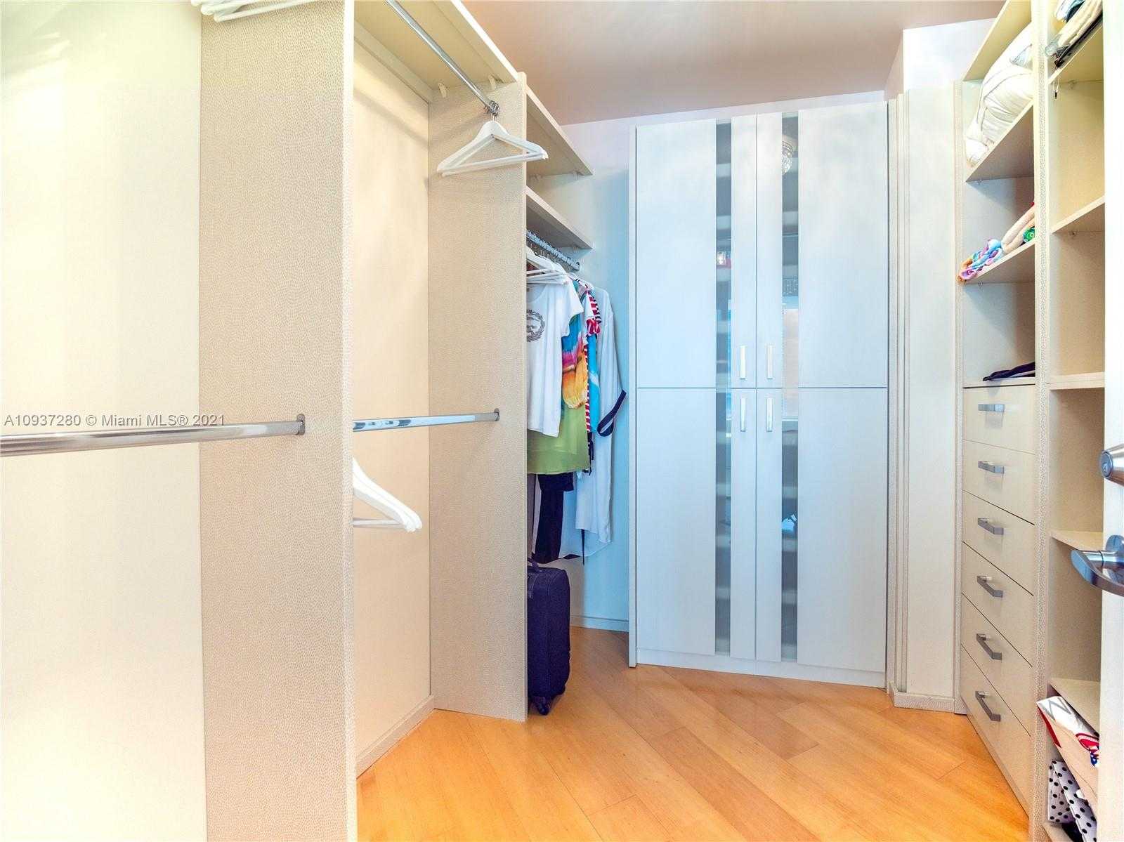 Small Image of 18101 COLLINS AVE #SPA301, Sunny Isles Beach Number 11