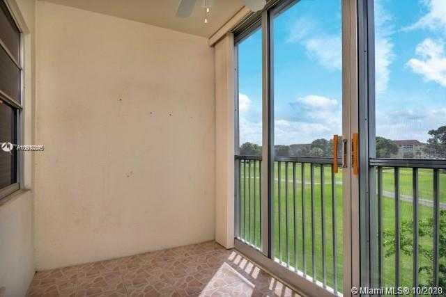 Small Image of 900 SOUTH WEST 128TH AVE #310D, Pembroke Pines Number 23