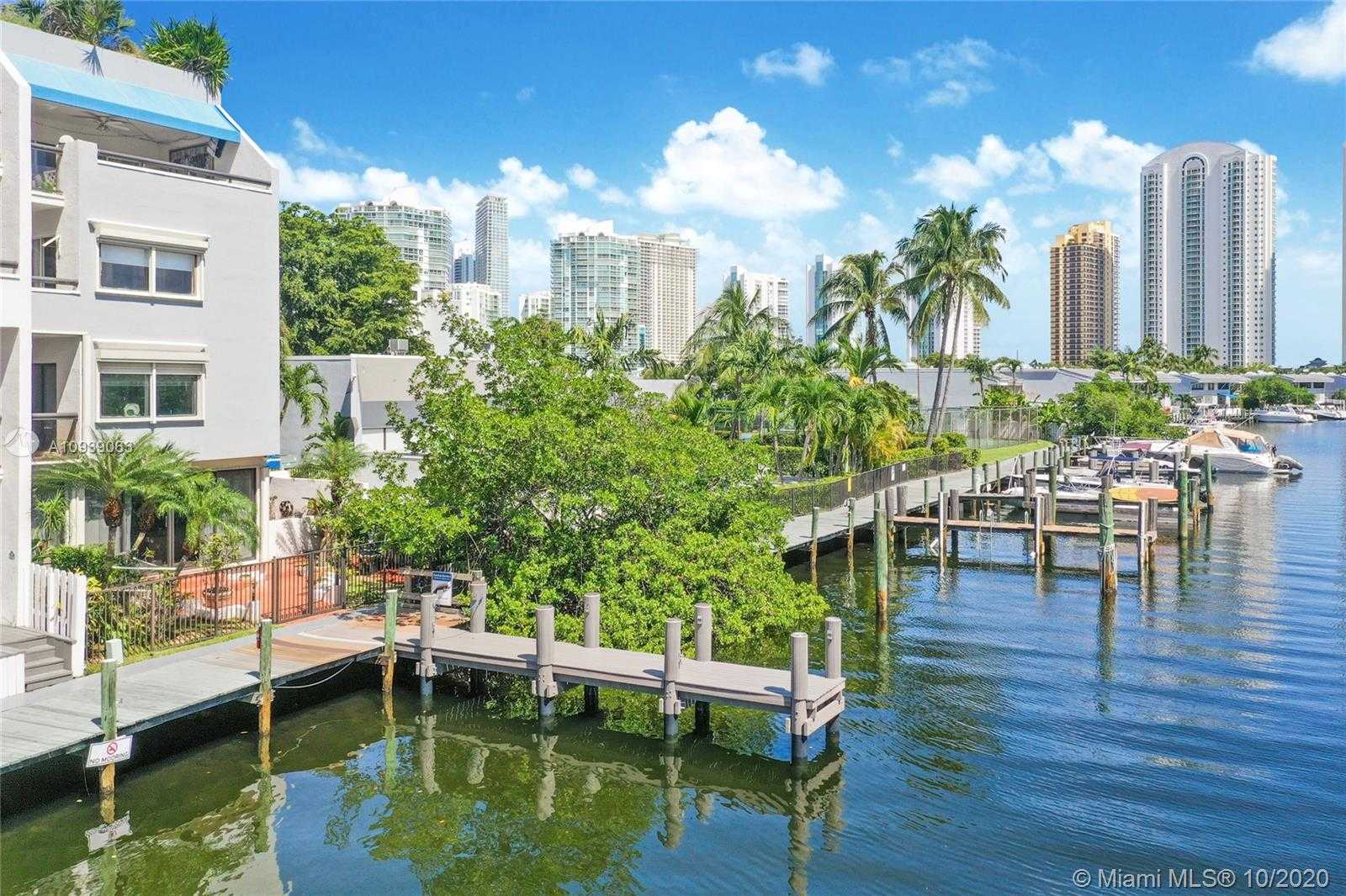 Small Image of 402 POINCIANA DR #1716, Sunny Isles Beach Number 2