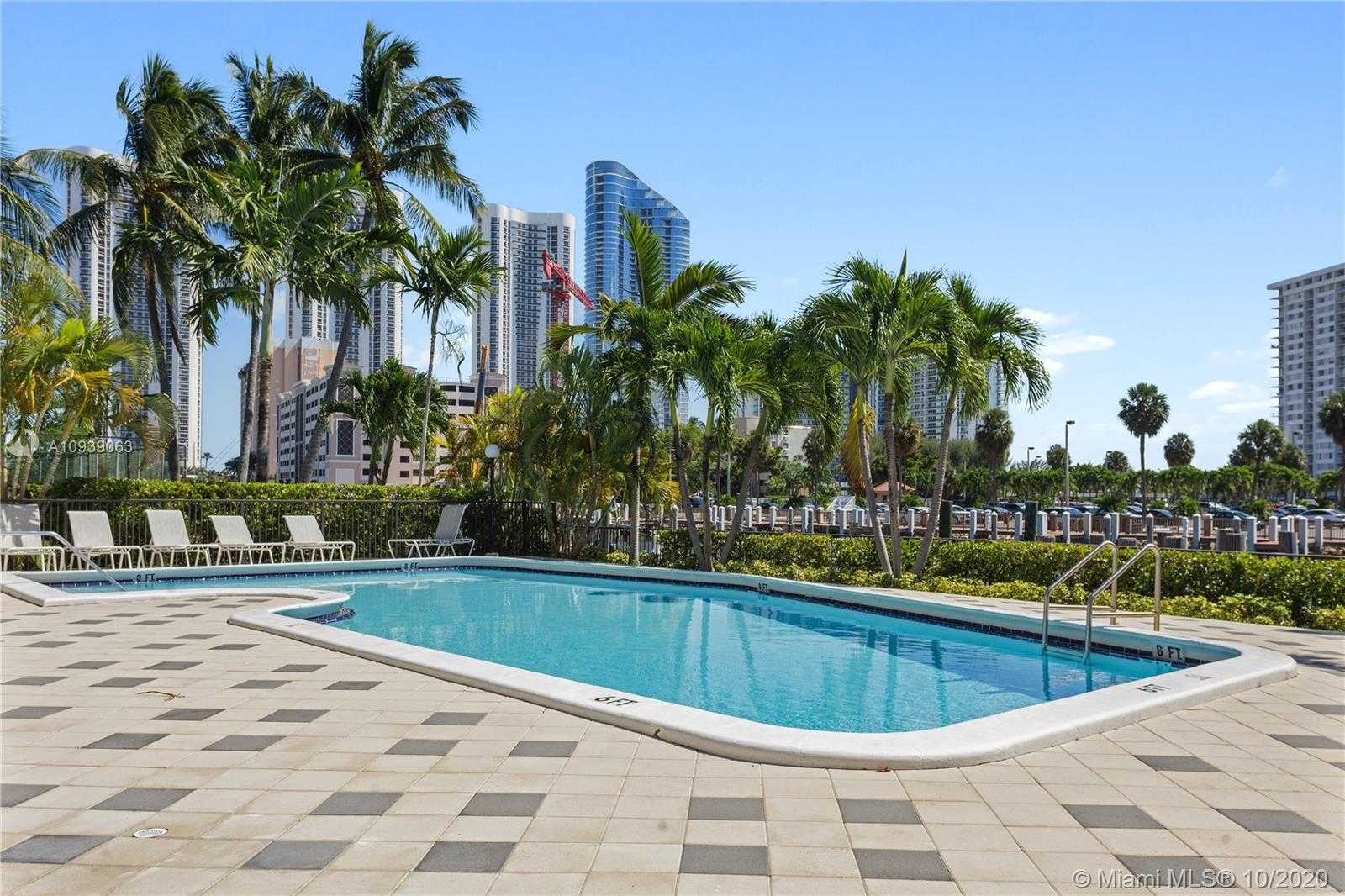 Small Image of 402 POINCIANA DR #1716, Sunny Isles Beach Number 20