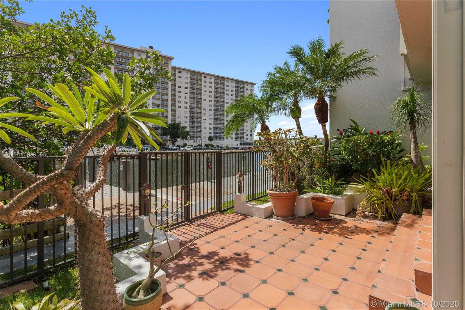 Small Image of 402 POINCIANA DR #1716, Sunny Isles Beach Number 6