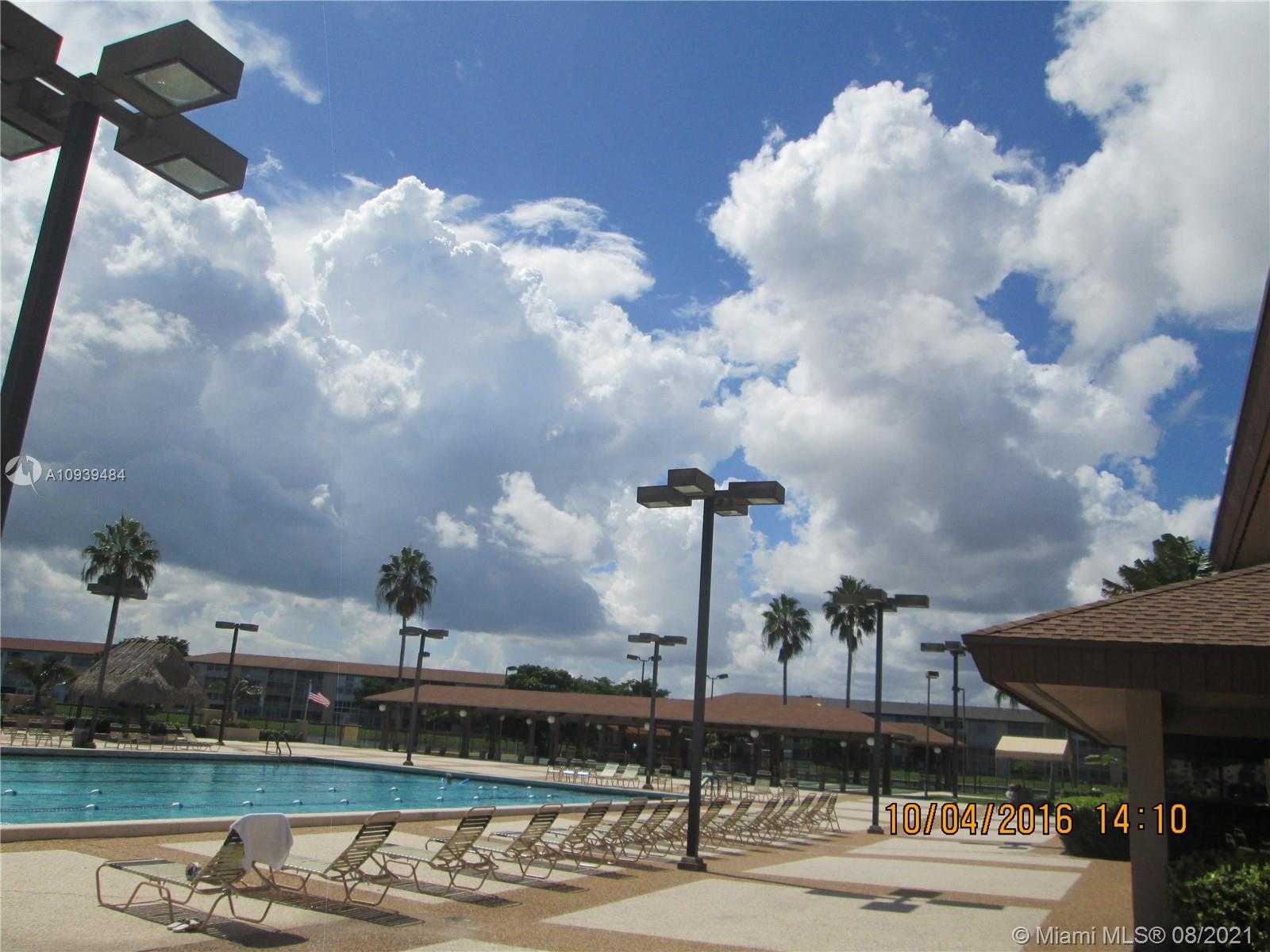 Small Image of 100 SOUTH WEST 132ND WAY #209K, Pembroke Pines Number 12