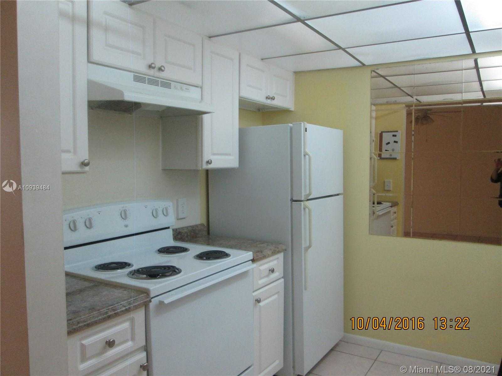 Small Image of 100 SOUTH WEST 132ND WAY #209K, Pembroke Pines Number 2