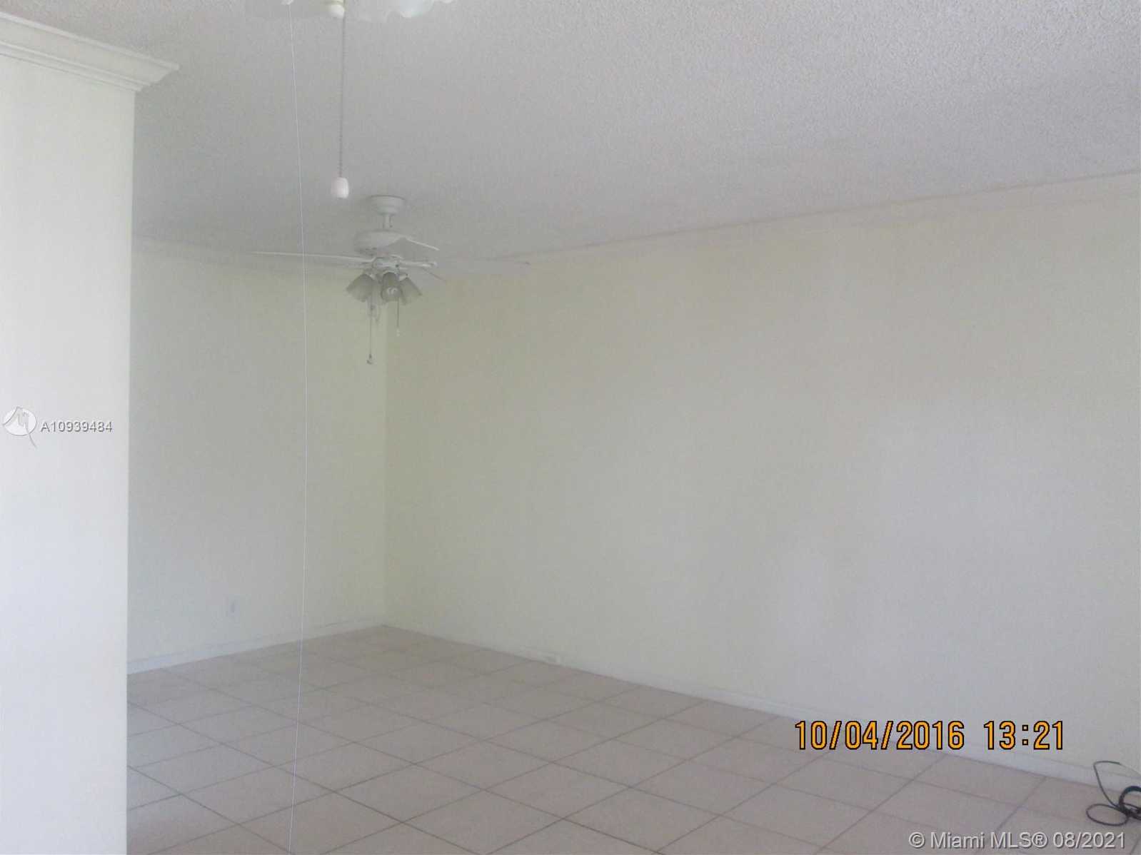 Small Image of 100 SOUTH WEST 132ND WAY #209K, Pembroke Pines Number 3