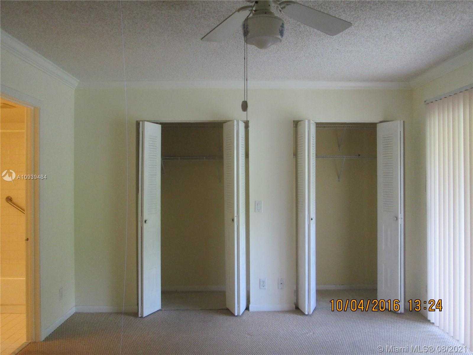 Small Image of 100 SOUTH WEST 132ND WAY #209K, Pembroke Pines Number 4