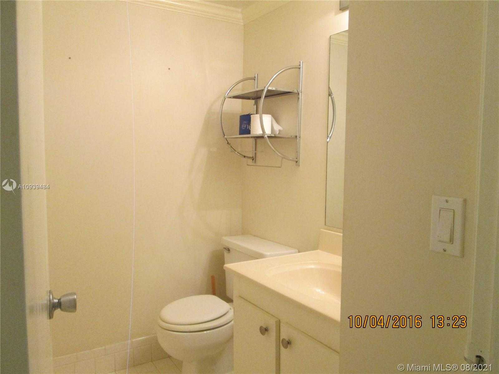 Small Image of 100 SOUTH WEST 132ND WAY #209K, Pembroke Pines Number 7