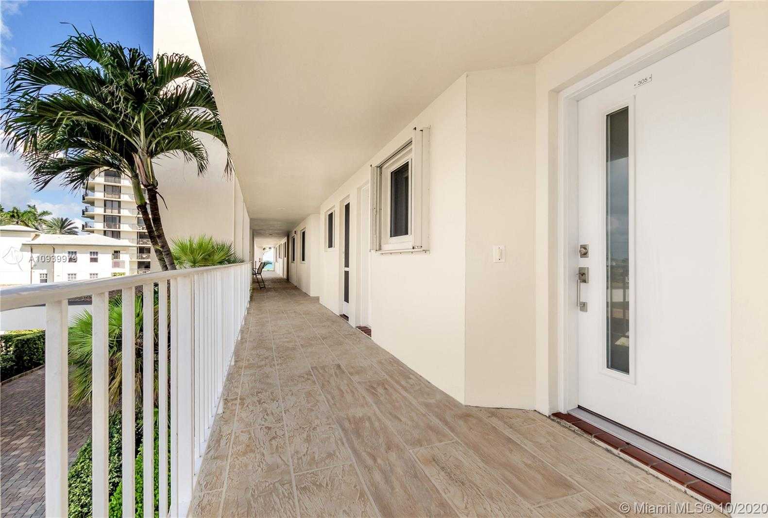 Small Image of 350 BEACH RD #305, Tequesta Number 21