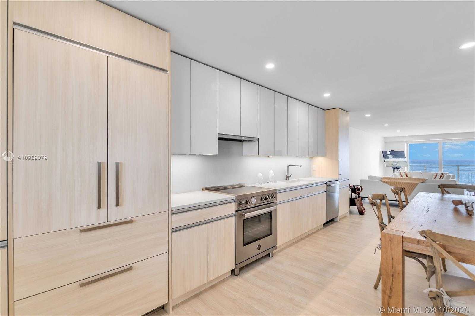 Small Image of 350 BEACH RD #305, Tequesta Number 5