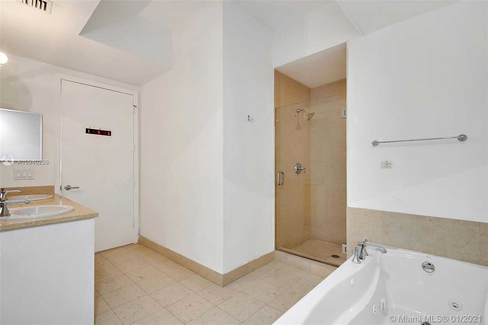 Small Image of 19900 EAST COUNTRY CLUB DR #TS09, Aventura Number 13
