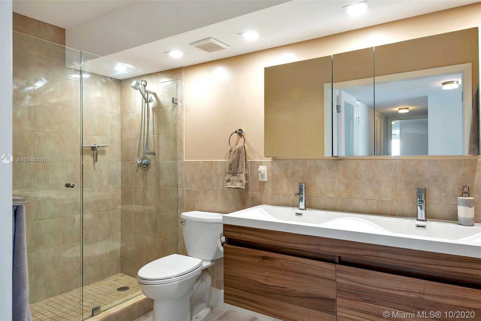 Small Image of 11 ISLAND AVE #902, Miami Beach Number 16