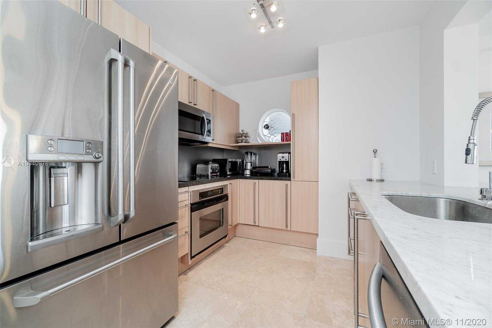 Small Image of 226 OCEAN DR #3E, Miami Beach Number 15