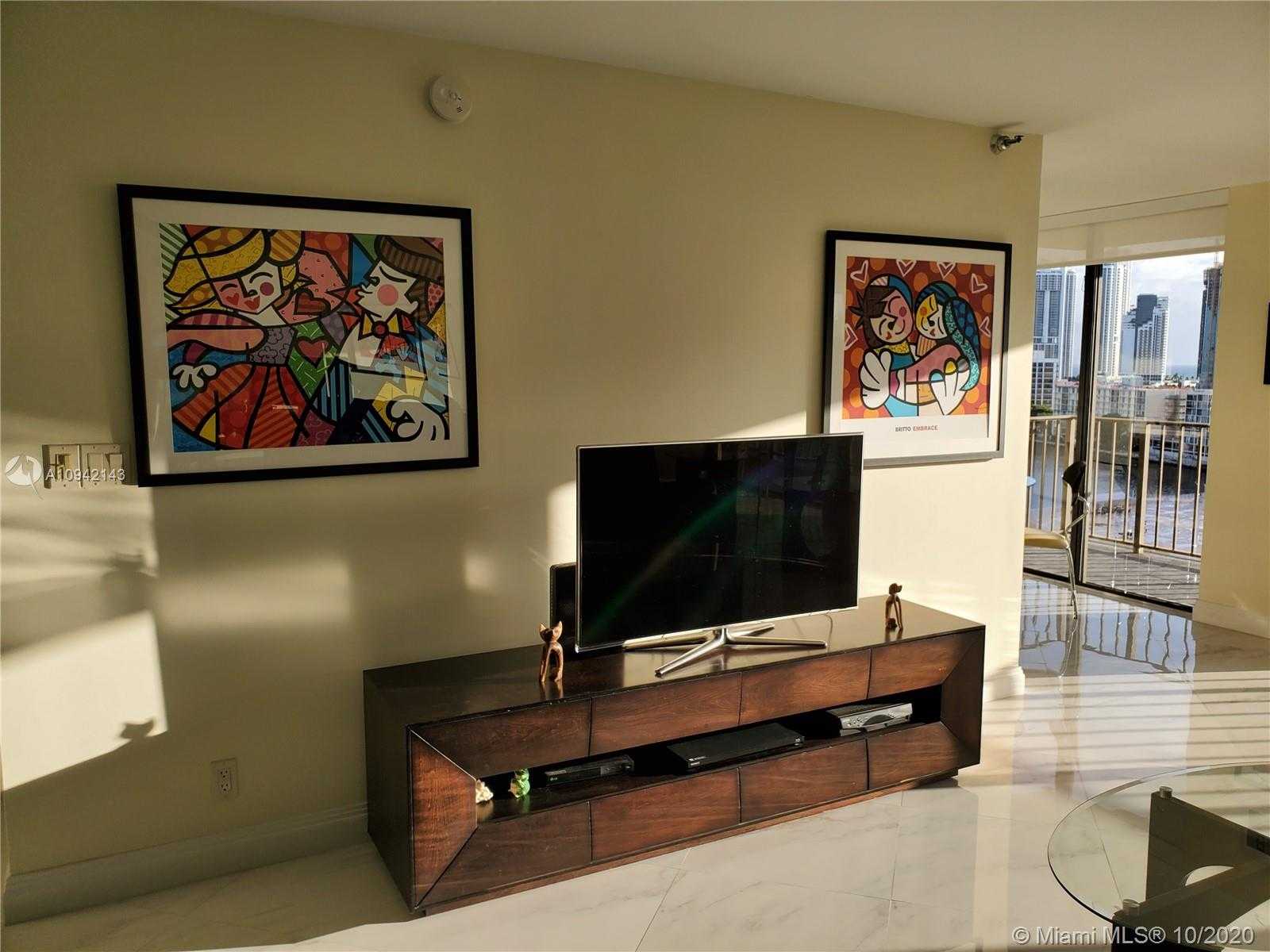 Small Image of 290 174th St, Sunny Isles Beach, FL 33160, USA Number 11