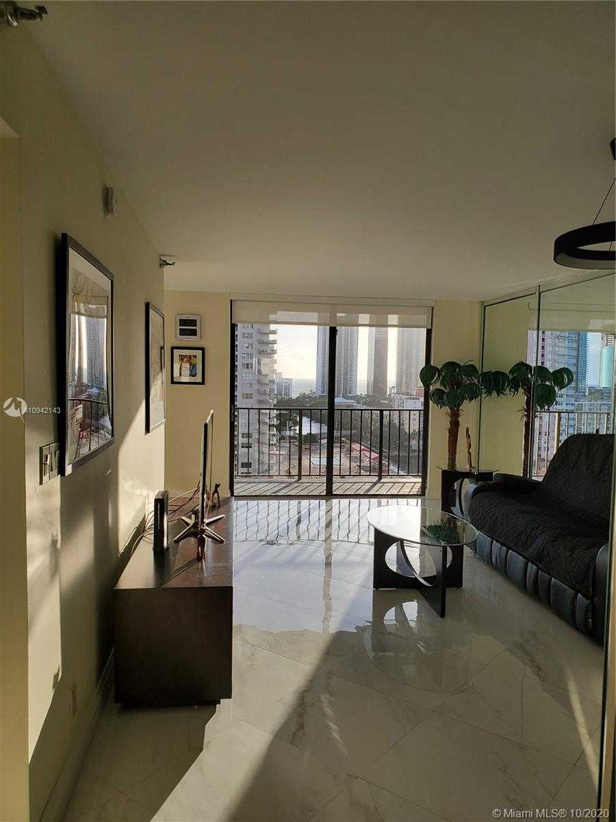 Small Image of 290 174th St, Sunny Isles Beach, FL 33160, USA Number 13