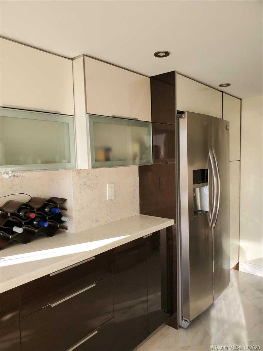 Small Image of 290 174th St, Sunny Isles Beach, FL 33160, USA Number 20