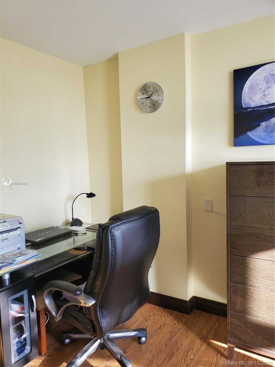 Small Image of 290 174th St, Sunny Isles Beach, FL 33160, USA Number 23