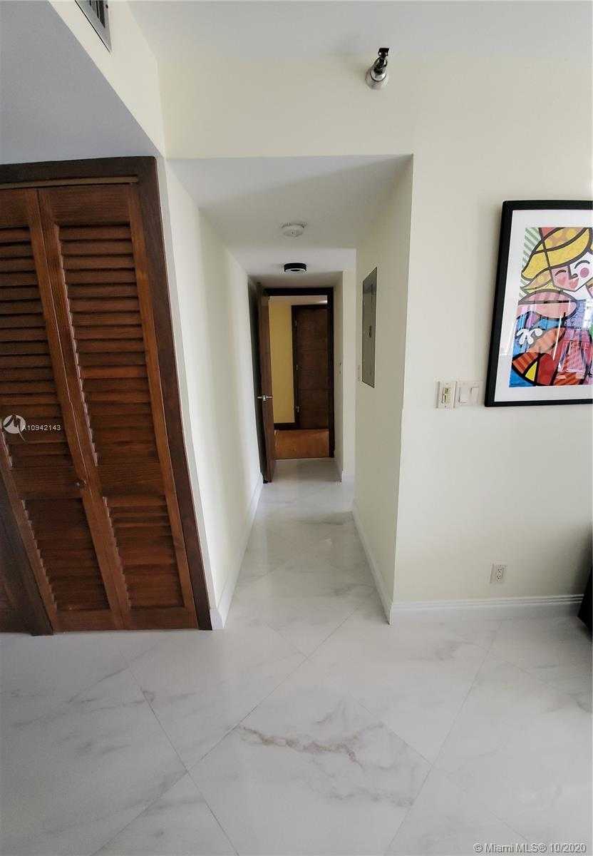 Small Image of 290 174th St, Sunny Isles Beach, FL 33160, USA Number 26