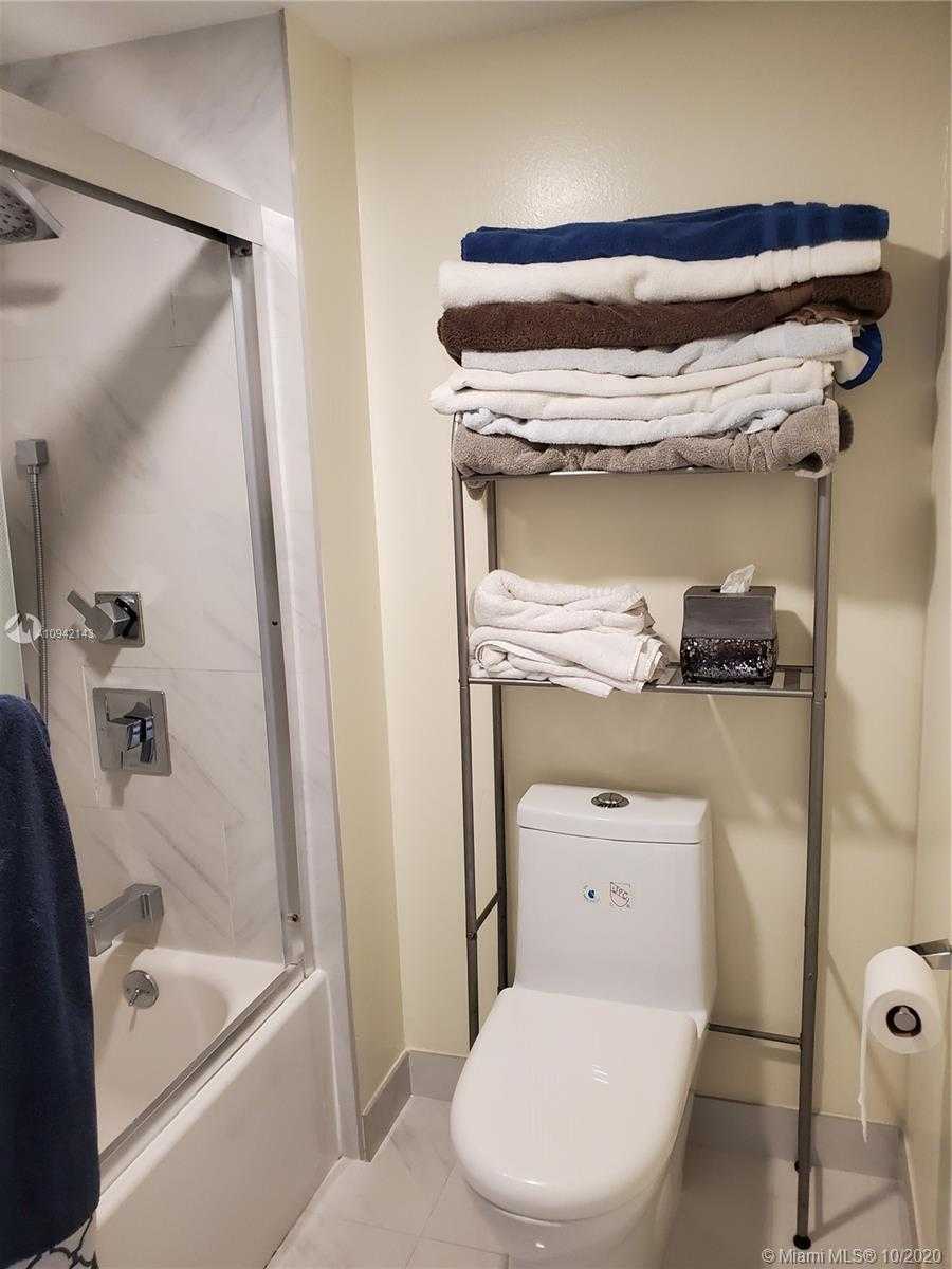 Small Image of 290 174th St, Sunny Isles Beach, FL 33160, USA Number 30