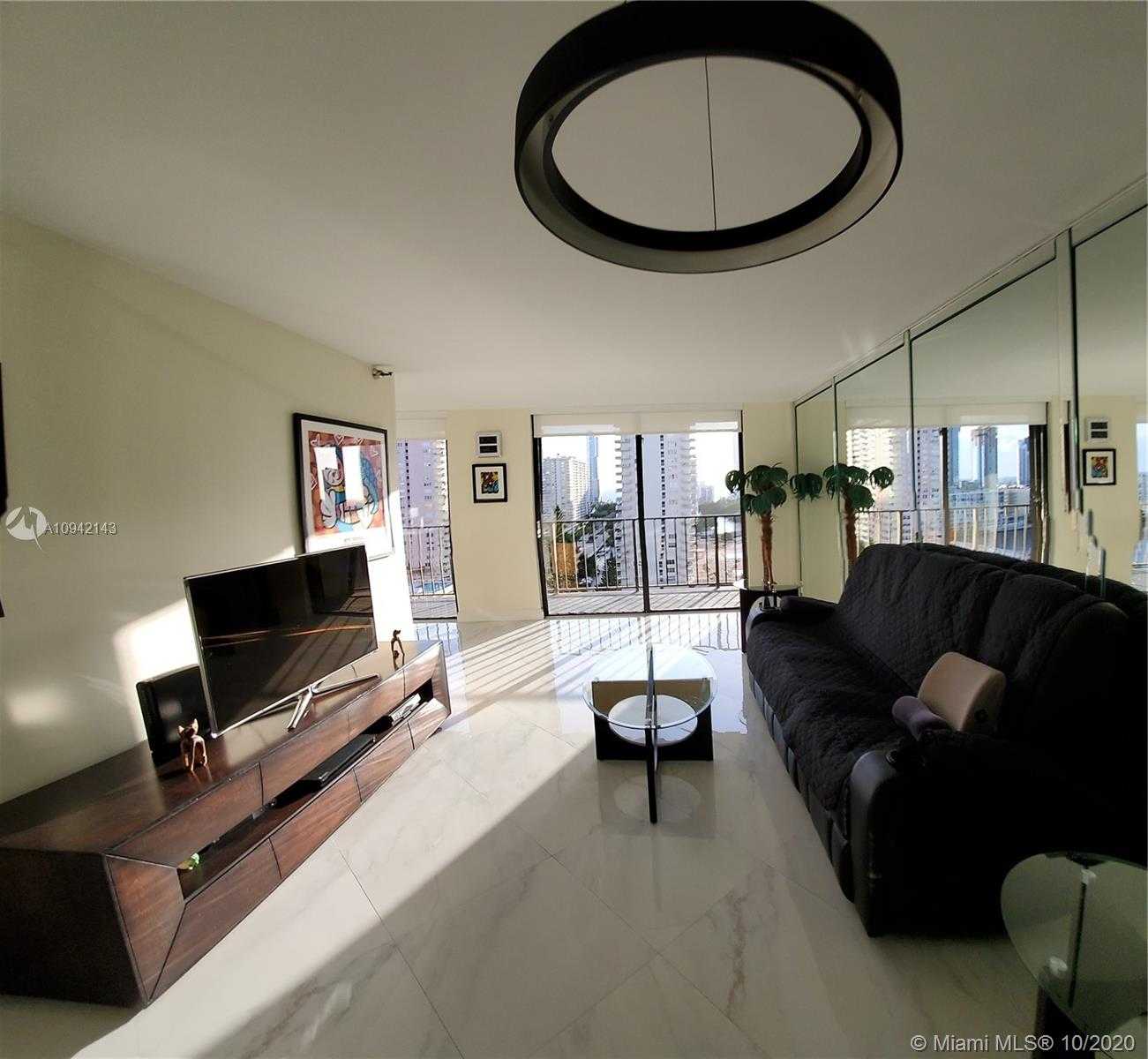 Small Image of 290 174th St, Sunny Isles Beach, FL 33160, USA Number 7