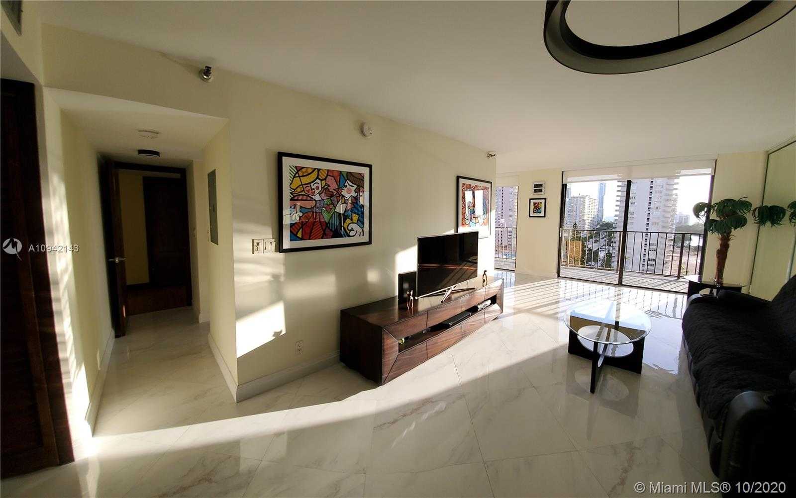 Small Image of 290 174th St, Sunny Isles Beach, FL 33160, USA Number 8