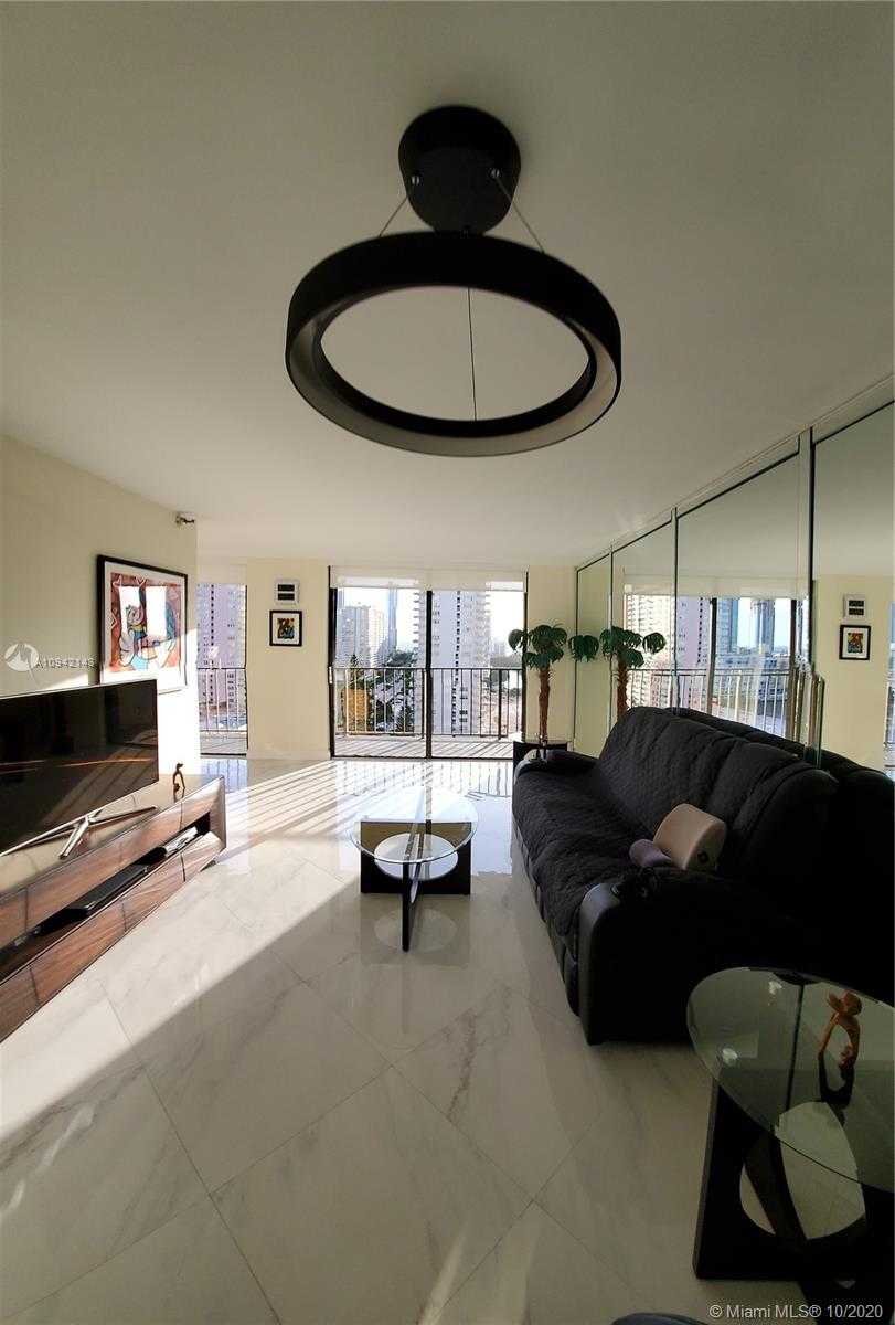 Small Image of 290 174th St, Sunny Isles Beach, FL 33160, USA Number 9