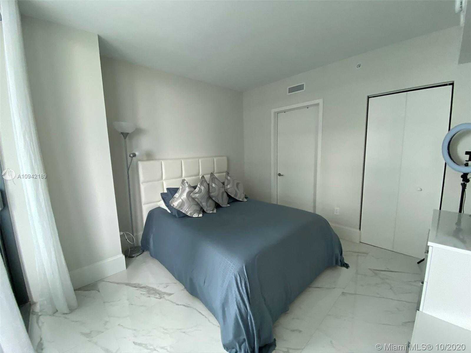 Small Image of 1300 SOUTH MIAMI AVE #2508, Miami Number 11
