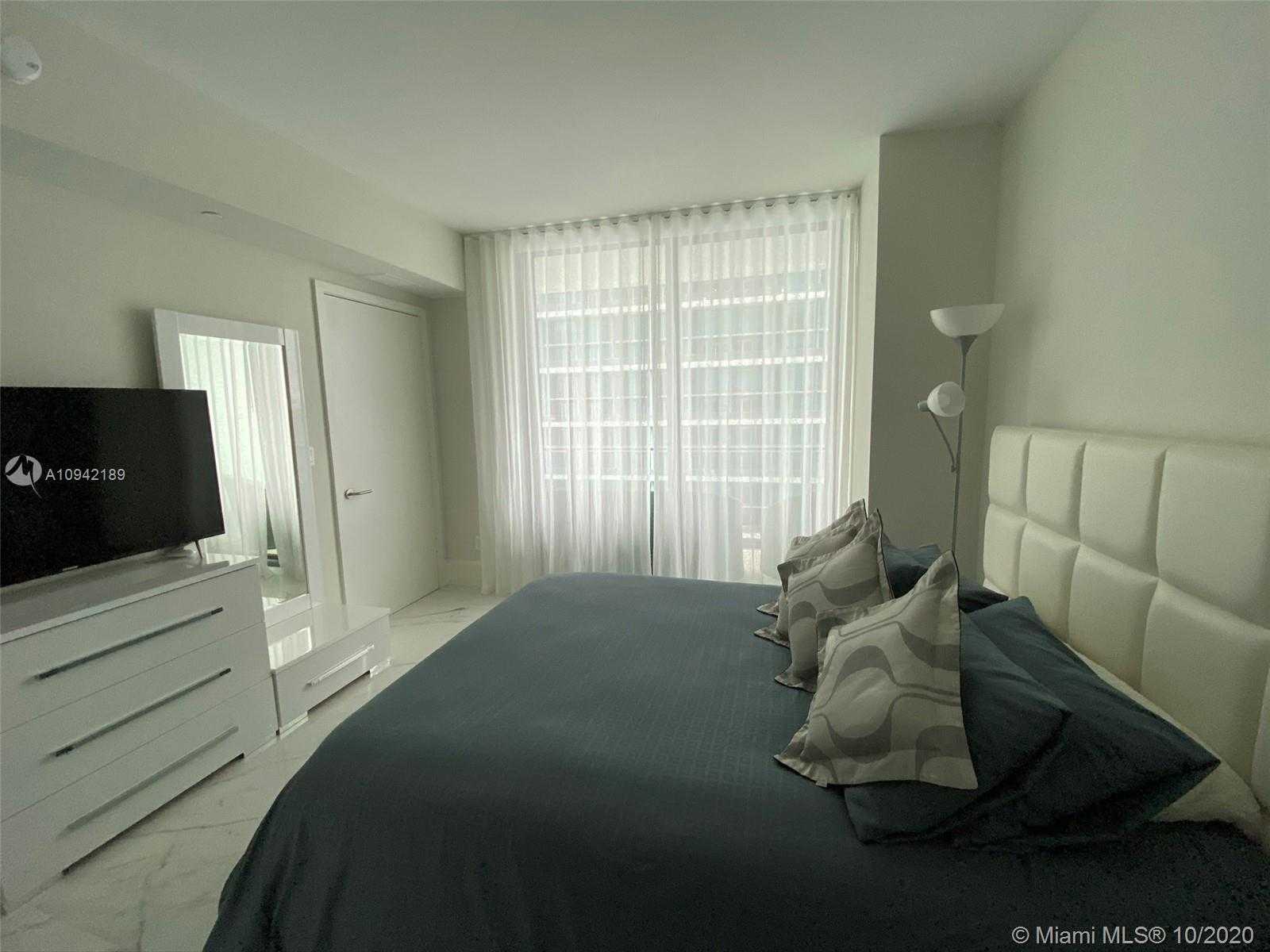 Small Image of 1300 SOUTH MIAMI AVE #2508, Miami Number 13