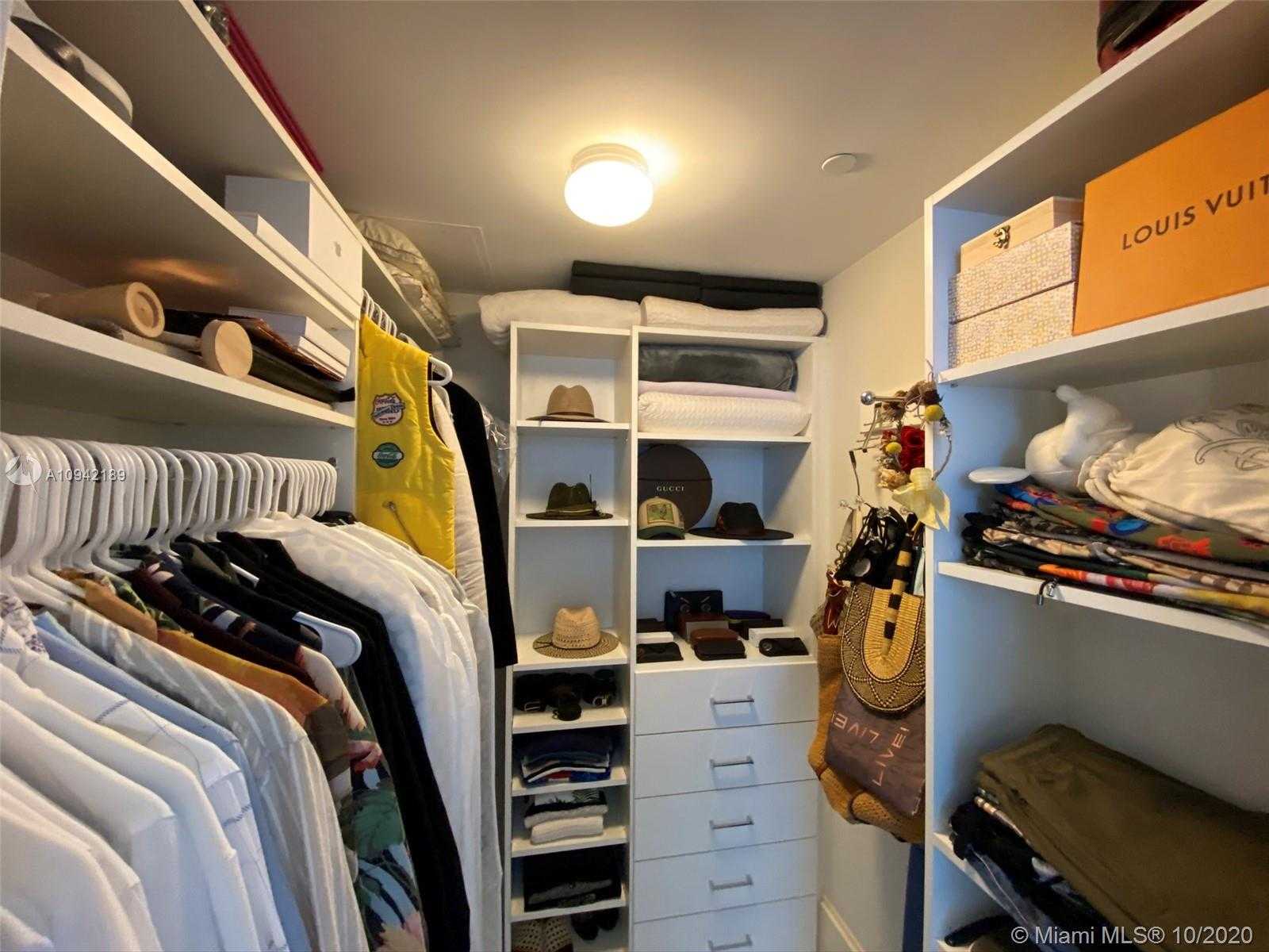 Small Image of 1300 SOUTH MIAMI AVE #2508, Miami Number 16