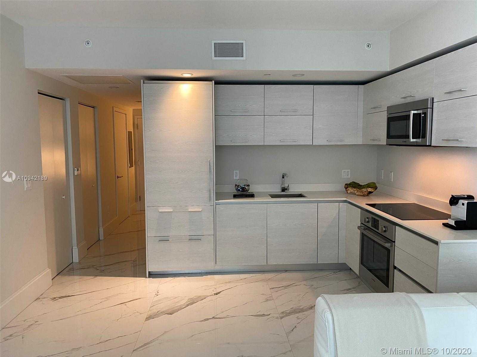 Small Image of 1300 SOUTH MIAMI AVE #2508, Miami Number 6